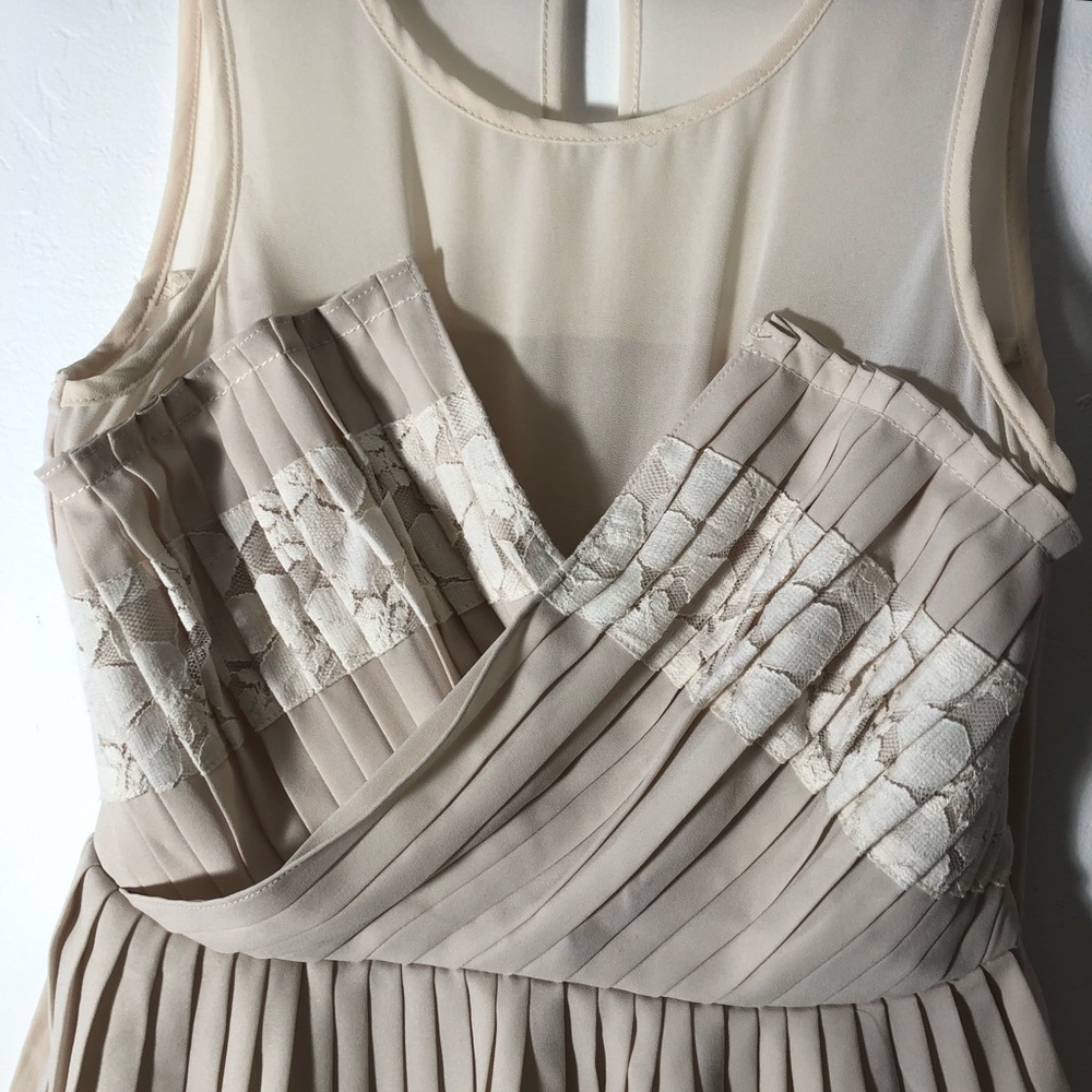 Pleated Blouse - Picture 3 of 6